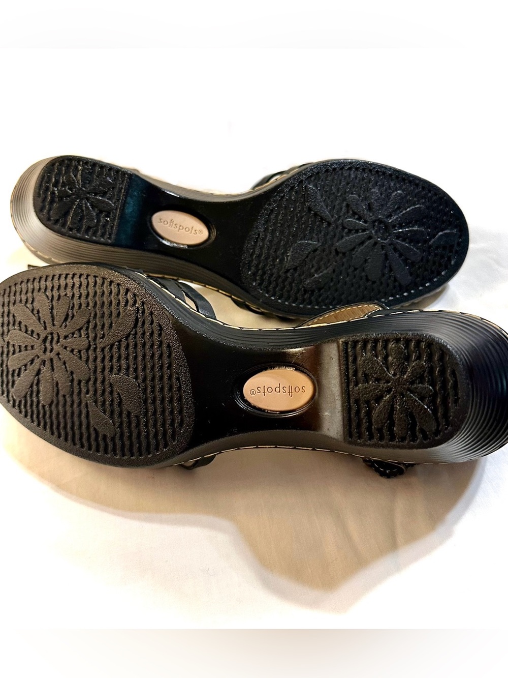 SOFTSPOTS ‘TATIANNA’ SANDAL BLACK LEATHER Size 10M - Picture 10 of 11